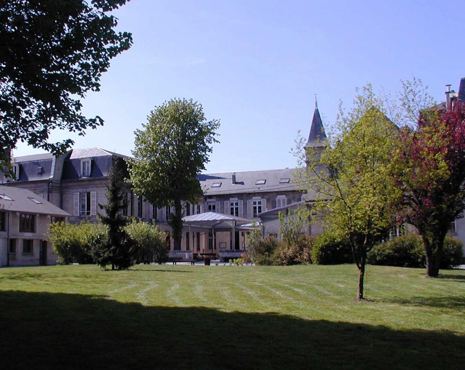 COLL GE ET LYC E ST VINCENT DE PAUL SOISSONS FORMATIONS intelligence overview