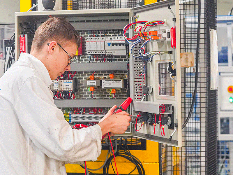 Bac Pro Métiers de l&rsquo;Électricité et de ses Environnements Connectés